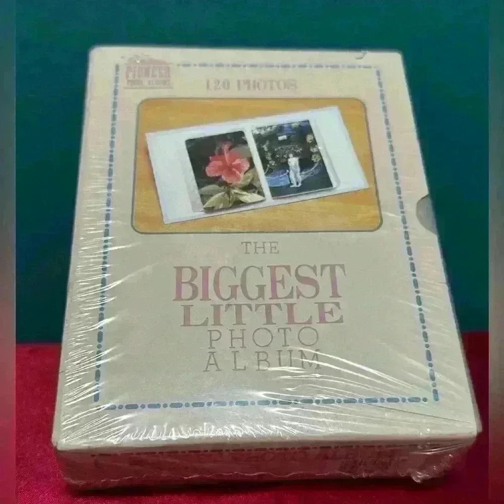NEW in wrapper Vintage 1987 Photo Album Pioneer The Biggest Little Photo Album